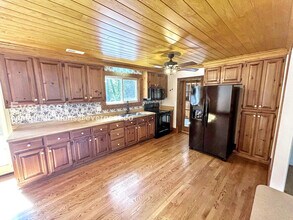 5631 Swan Dr in Richmond, VA - Building Photo - Building Photo
