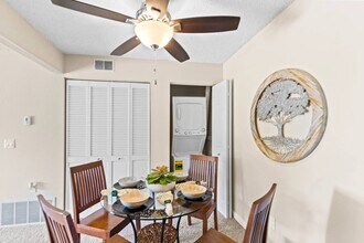 Silver Reef in Lakewood, CO - Building Photo - Building Photo