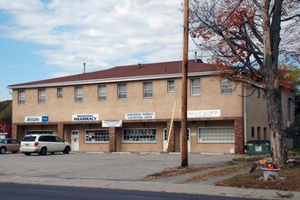 34 Main St in Bloomingdale, NJ - Building Photo - Building Photo