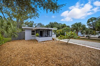 6236 S Martindale Ave in Tampa, FL - Building Photo - Building Photo