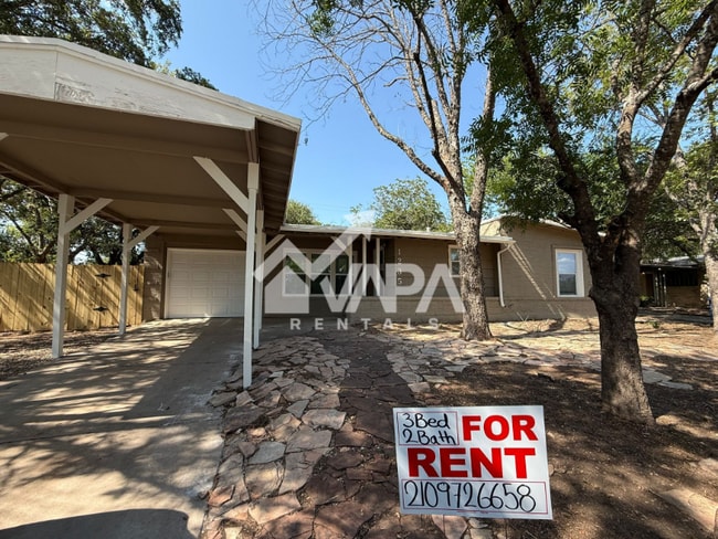 property at 1235 Arroya Vista Dr