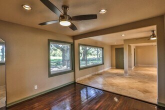 14114 TX-36 in Needville, TX - Building Photo - Building Photo