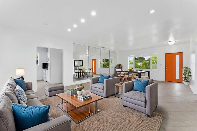 5015 S Olive Ave in West Palm Beach, FL - Building Photo - Building Photo
