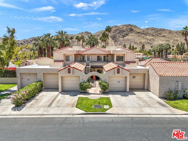 2345 Cherokee Way in Palm Springs, CA - Building Photo - Building Photo
