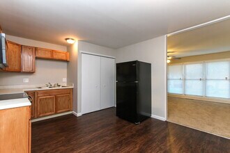 2406 N Auburn St in Indianapolis, IN - Building Photo - Building Photo