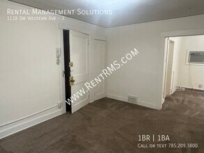 1118 SW Western Ave-Unit -3 in Topeka, KS - Building Photo - Building Photo