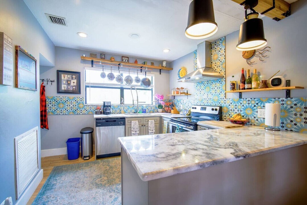 1505 NW 7th Terrace in Fort Lauderdale, FL - Building Photo