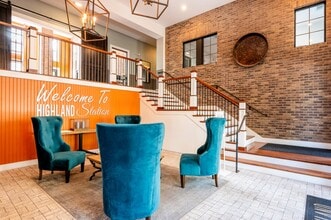 Highland Station in Louisville, KY - Foto de edificio - Building Photo