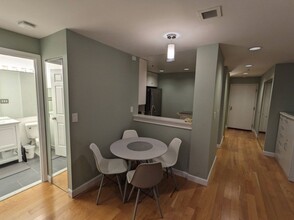 355 Revere Beach Pky, Unit #9Furn in Revere, MA - Building Photo - Building Photo