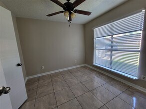 14822 Sheffield Terrace in Channelview, TX - Foto de edificio - Building Photo