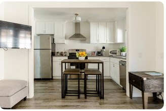 16423 Barneston St in Los Angeles, CA - Building Photo - Building Photo