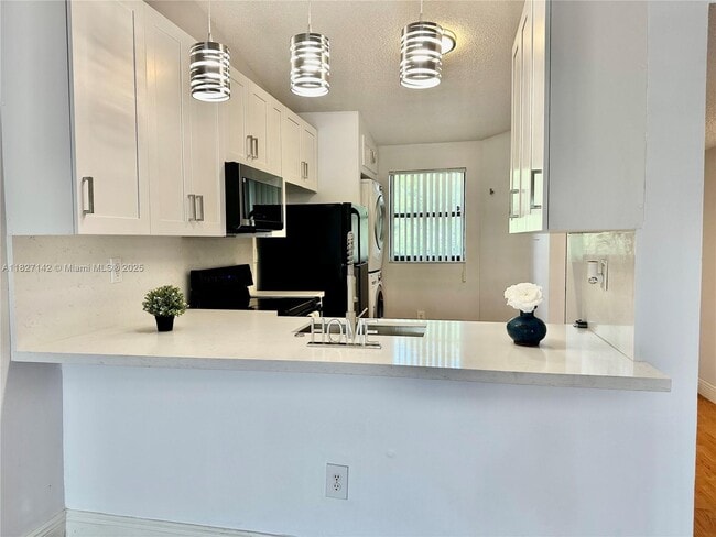 property at 9994 Nob Hill Pl