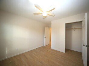 6709 Greenhurst St-Unit -B in Houston, TX - Building Photo - Building Photo