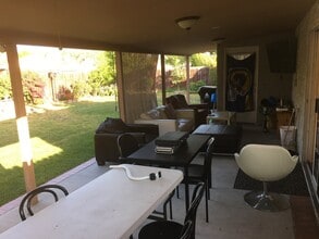 7766 N Glenoaks Blvd in Burbank, CA - Building Photo - Building Photo