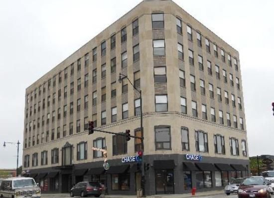 1791 W Howard St in Chicago, IL - Building Photo