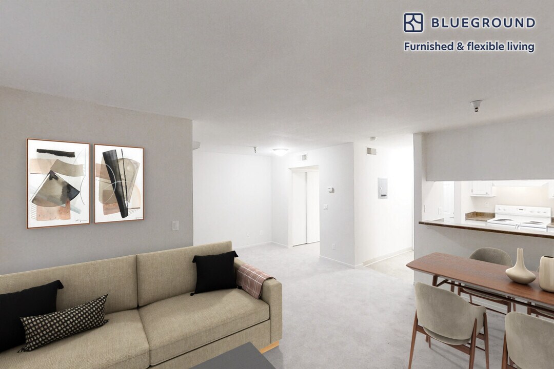 121 Roble Rd in Walnut Creek, CA - Building Photo