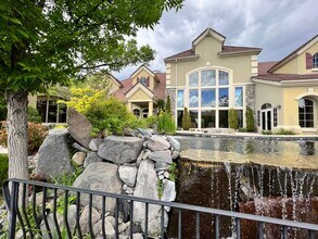 9900 Wilbur May Pkwy in Reno, NV - Building Photo - Building Photo