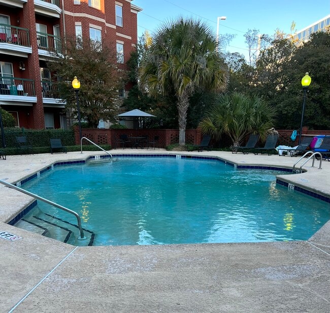 900 Taylor St, Unit 201 in Columbia, SC - Building Photo - Building Photo