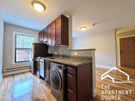 2907 N Mildred Ave, Unit 2 in Chicago, IL - Building Photo