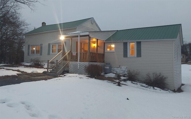 property at 202 Ridgebury Rd