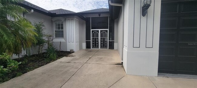 23526 Chimes Ave in Punta Gorda, FL - Building Photo - Building Photo