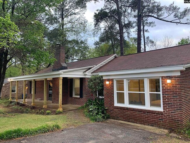 property at 3114 Oakview Rd