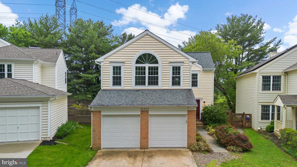 20303 Marketree Pl in Gaithersburg, MD - Building Photo