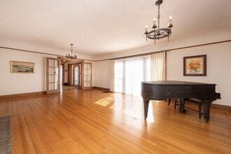 850 Edgewood Rd in Redwood City, CA - Building Photo - Building Photo