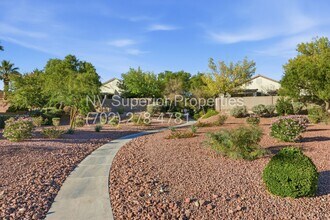 1024 E Malibu Sands Ave in North Las Vegas, NV - Foto de edificio - Building Photo