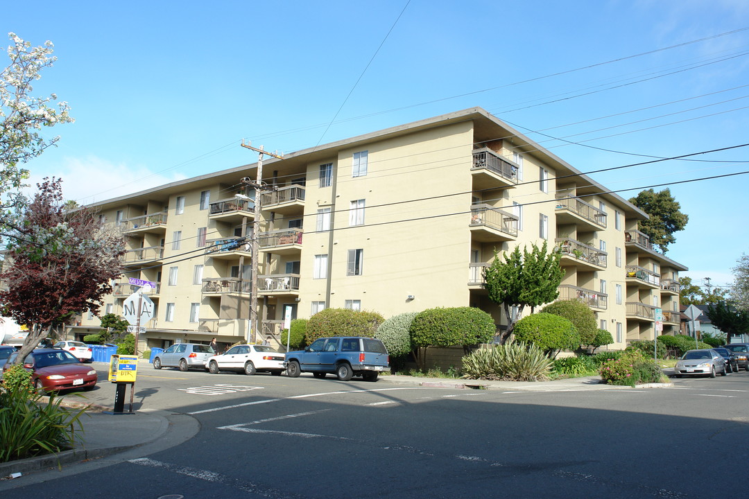 MB Apartments in Berkeley, CA - Building Photo