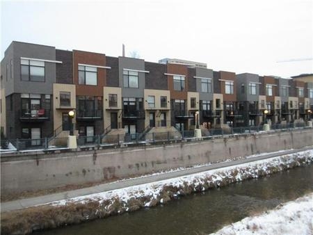 Townhomes at Riverfront Park (Condos) in Denver, CO - Foto de edificio