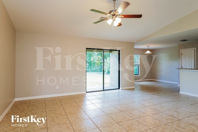 1117 SE 18th Terrace in Cape Coral, FL - Building Photo - Building Photo