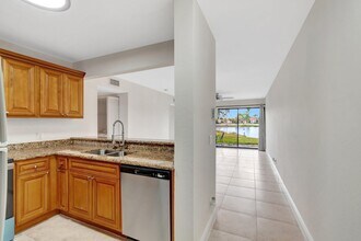 1760 Windorah Way in West Palm Beach, FL - Building Photo - Building Photo
