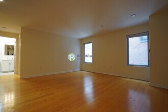 40 Boylston St, Unit 408 in Boston, MA - Foto de edificio - Building Photo