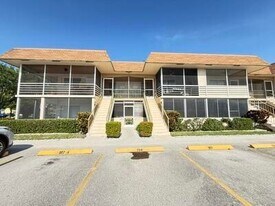 187 Stratford N, Unit 187 in West Palm Beach, FL - Building Photo