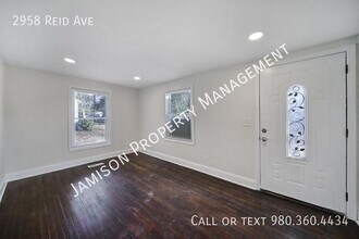 2958 Reid Ave in Charlotte, NC - Building Photo - Building Photo