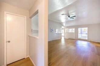 6711 Marisol Dr in Houston, TX - Building Photo - Building Photo