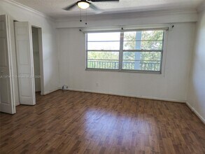 12500 SW 5th Ct in Pembroke Pines, FL - Building Photo - Building Photo