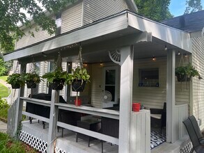 1411 Jersey Ridge Rd in Davenport, IA - Building Photo - Building Photo