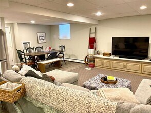 63A Cannon Ct in Huntington, NY - Building Photo - Building Photo