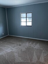 4001 Gregus Ave in Lorain, OH - Building Photo - Building Photo