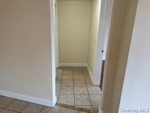 390 Main St in Beacon, NY - Building Photo - Building Photo