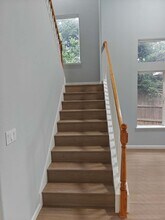 9650 Mindoka Way in Elk Grove, CA - Foto de edificio - Building Photo