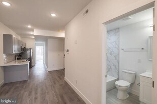 1709 Snyder Ave in Philadelphia, PA - Building Photo