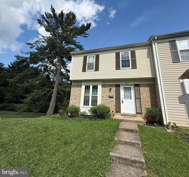 property at 18215 Kitchen House Ct