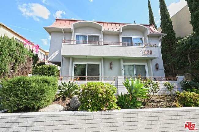 property at 1128 Rexford Dr