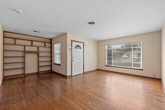 1027 Stonecrest Dr in Houston, TX - Building Photo - Building Photo