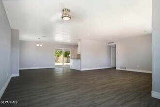 5837 Marlin Dr in El Paso, TX - Foto de edificio - Building Photo