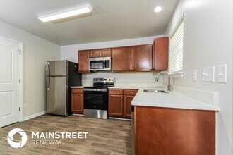 2321 Deerbrook Frst Ln in Greensboro, NC - Building Photo - Building Photo