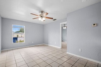 5447/5449-5449 Tenth Ave in Ft. Myers, FL - Building Photo - Building Photo